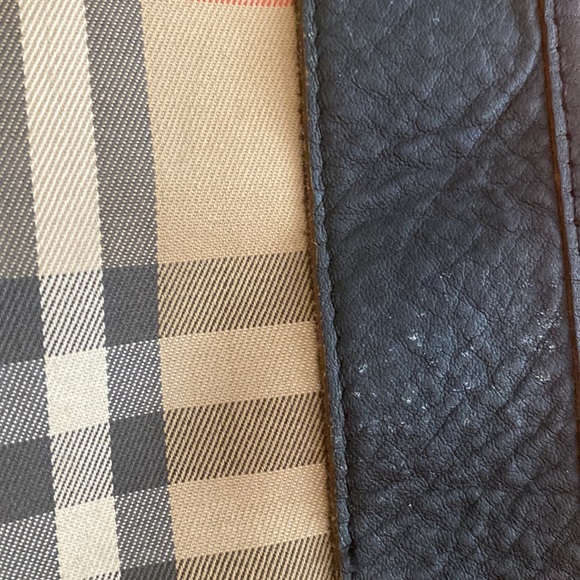 VINTAGE AUTHENTIC BURBERRY TOP HANDLE BAG - Picture 6 of 16